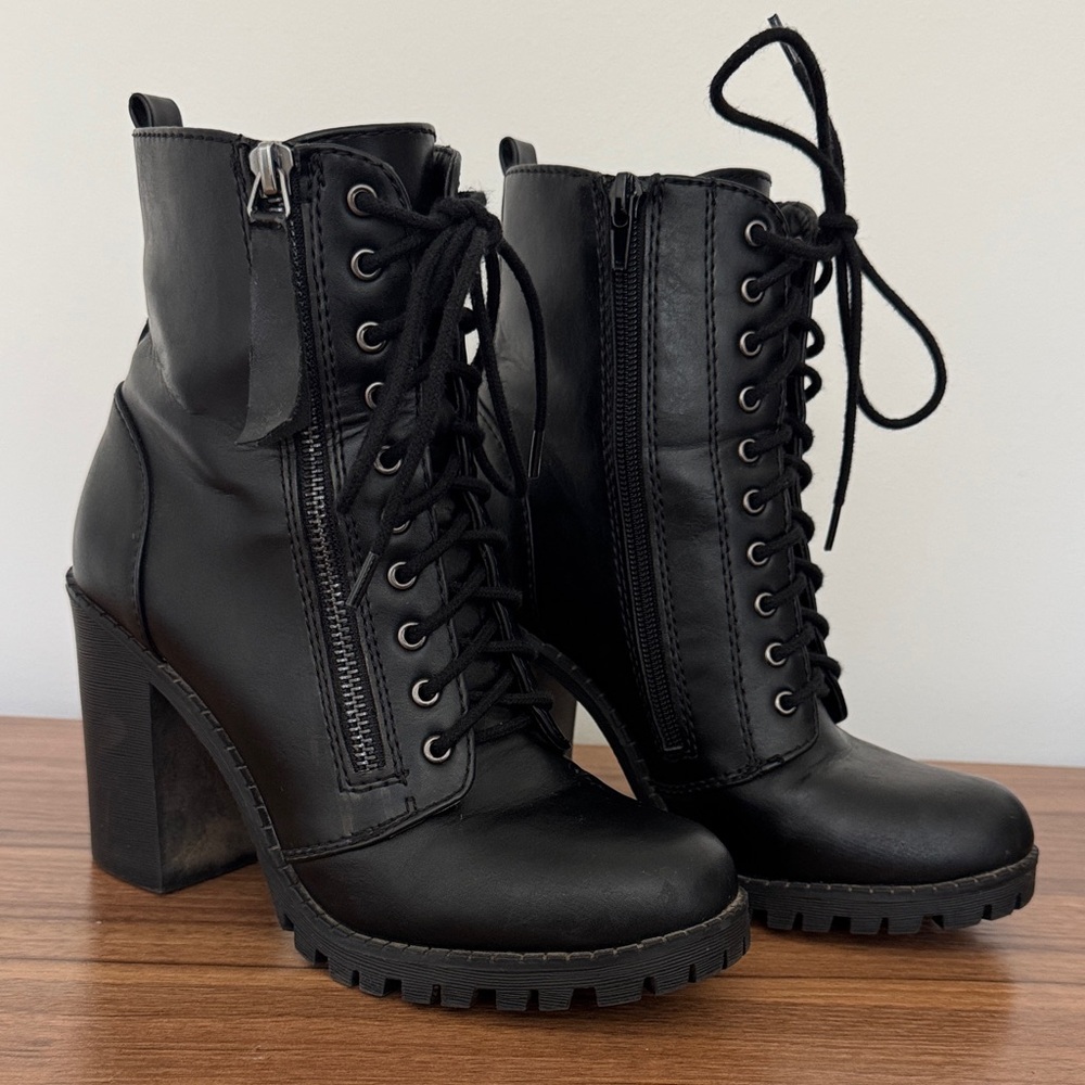 Soda Black Combat Lace-Up Boots - Picture 2 of 5